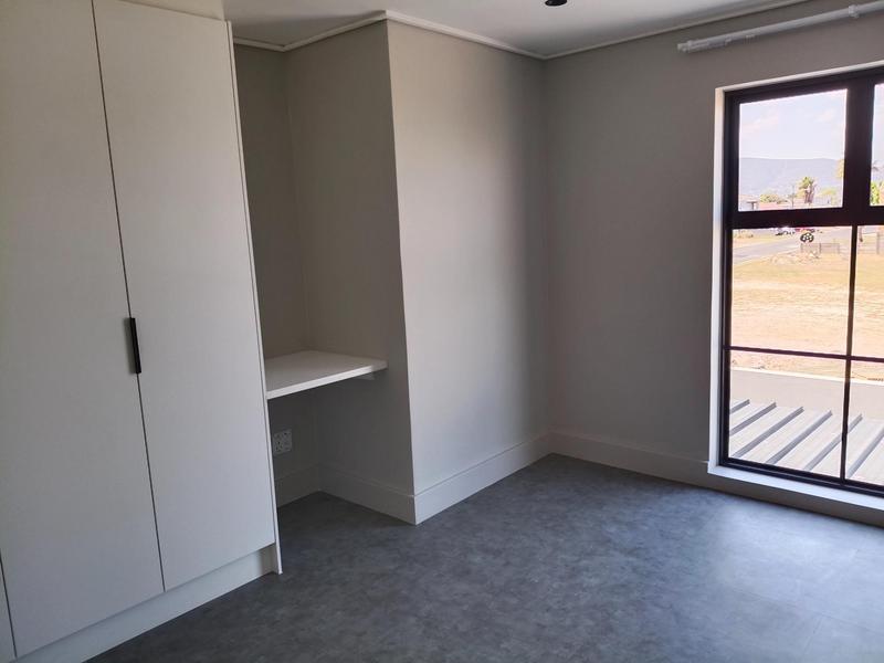 To Let 3 Bedroom Property for Rent in Goodwood Estate Western Cape